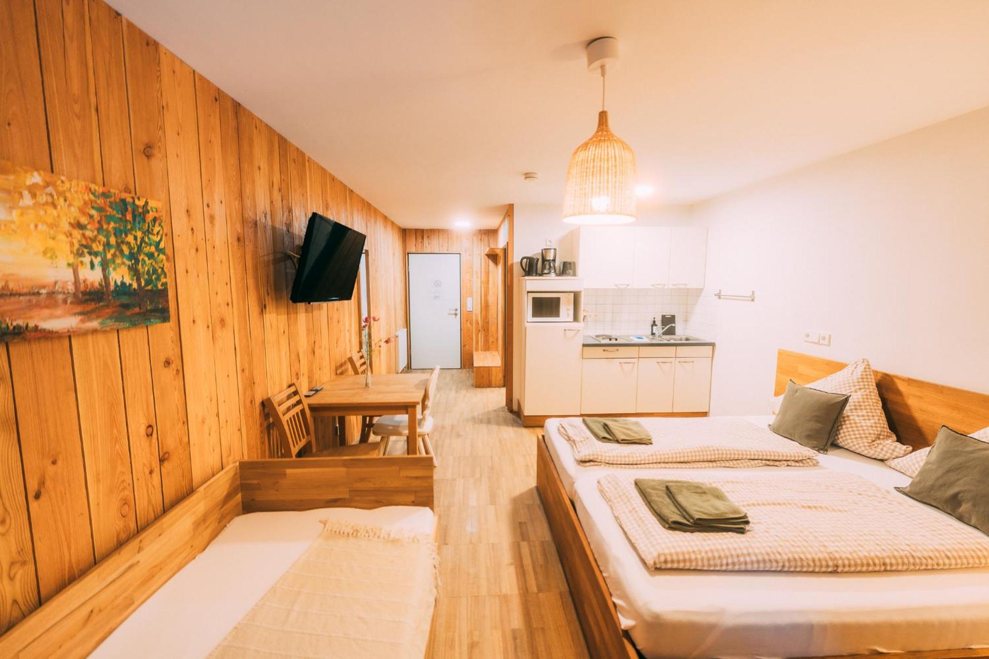 Gut Huegle Jugendzimmer Равенсбург Стая снимка